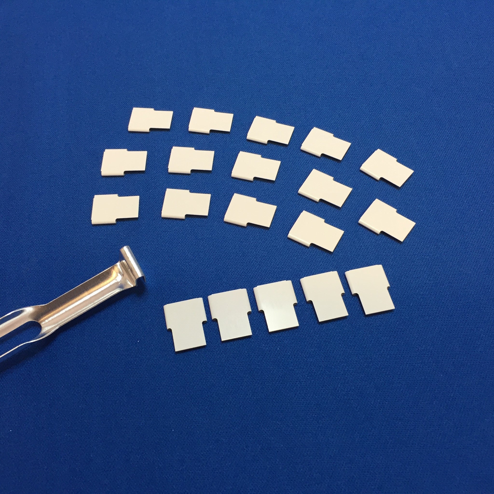 Thermo CryoStore Aluminium Cane Tabs White (100 per pack)